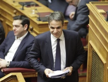 Στις 18:30 η ψηφοφορία στη Βουλή επί της πρότασης δυσπιστίας